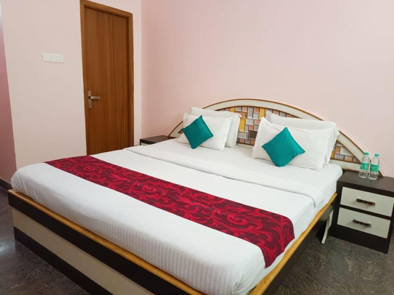 Royal Garden Yercaud Hotel Exterior photo