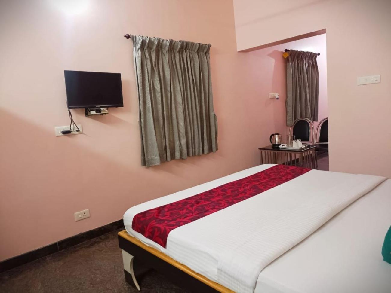 Royal Garden Yercaud Hotel Exterior photo