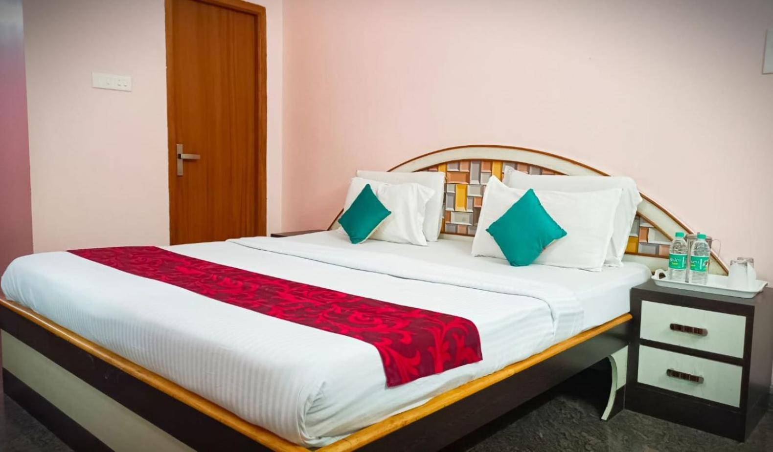 Royal Garden Yercaud Hotel Exterior photo